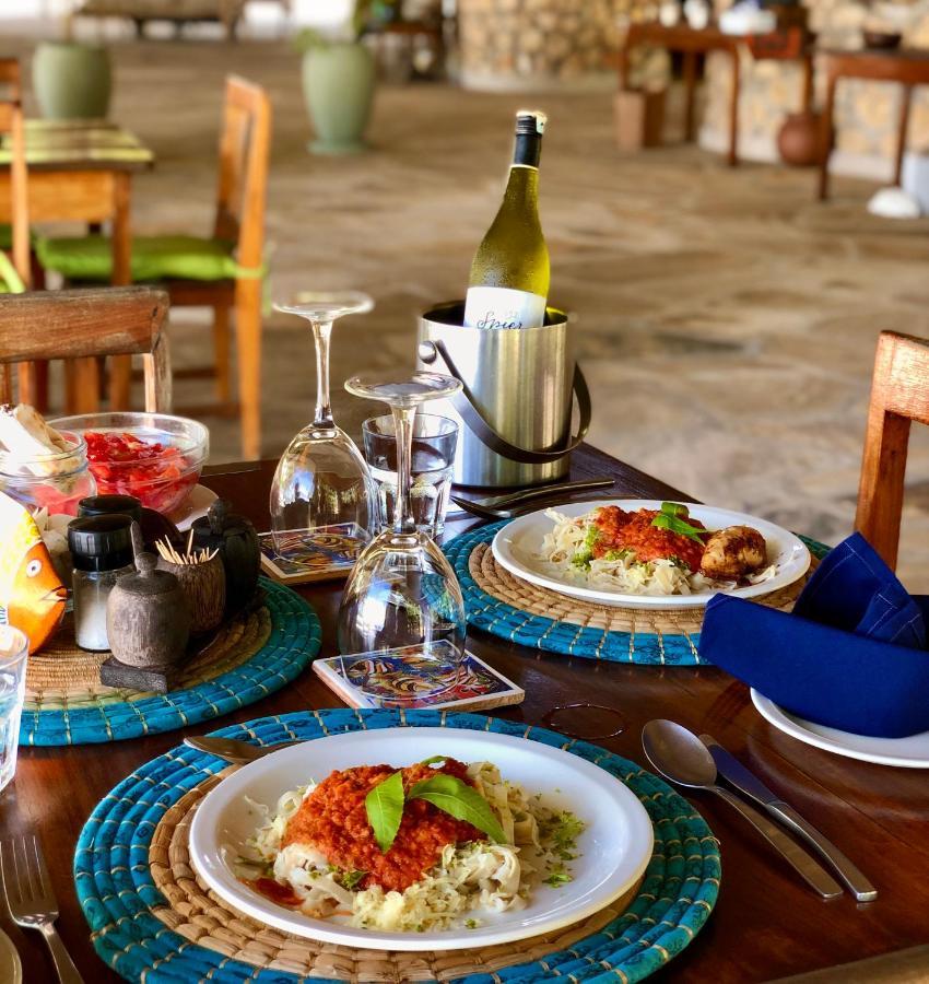 Pangani Emayani Beach Lodge מראה חיצוני תמונה