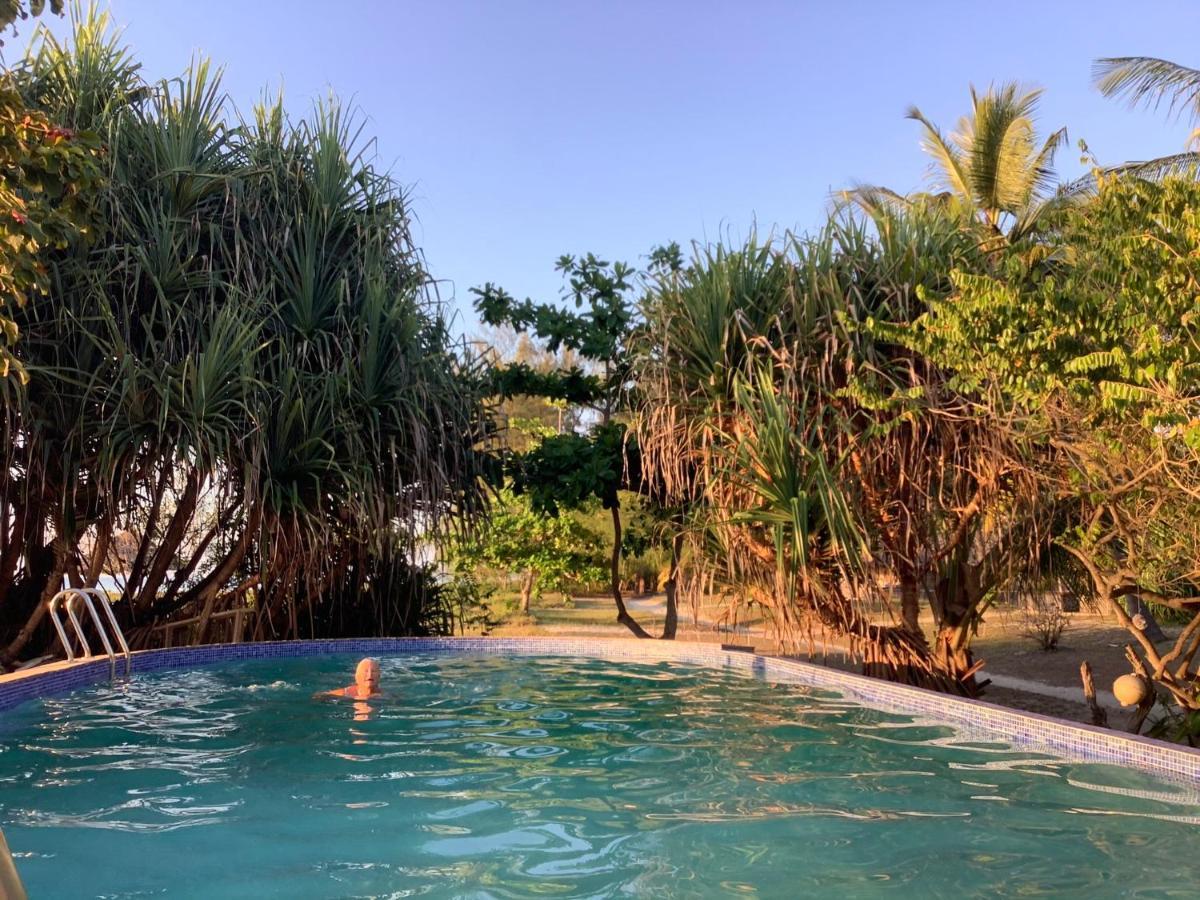 Pangani Emayani Beach Lodge מראה חיצוני תמונה