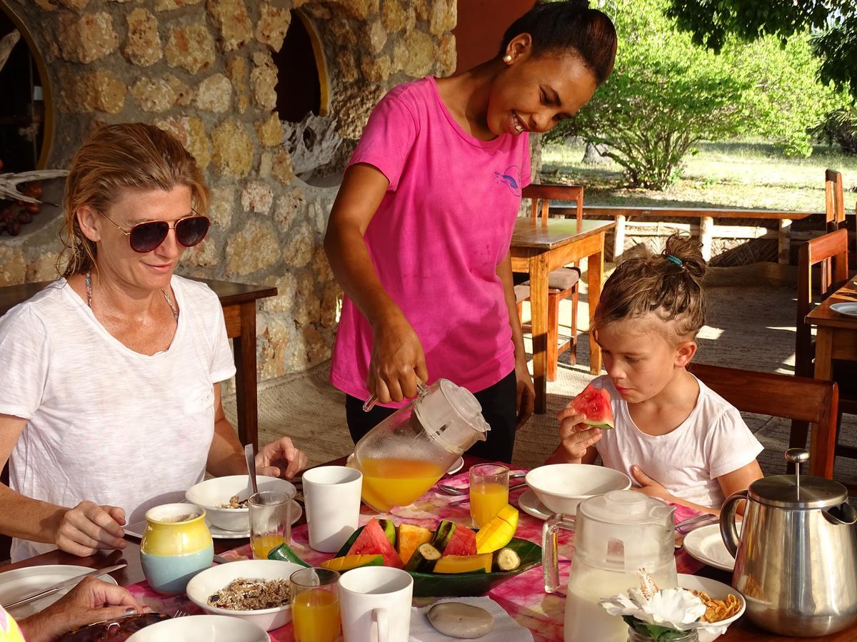 Pangani Emayani Beach Lodge מראה חיצוני תמונה