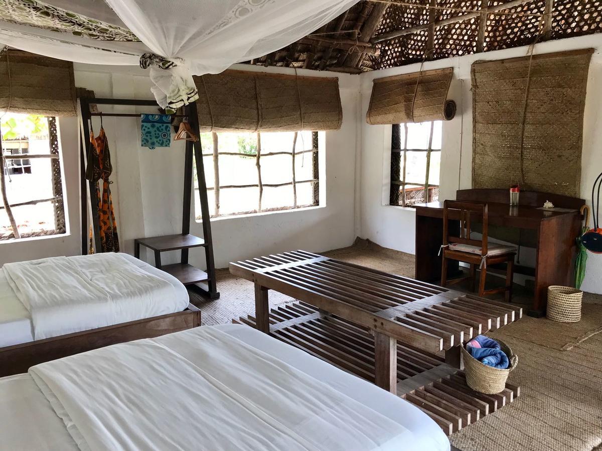 Pangani Emayani Beach Lodge מראה חיצוני תמונה