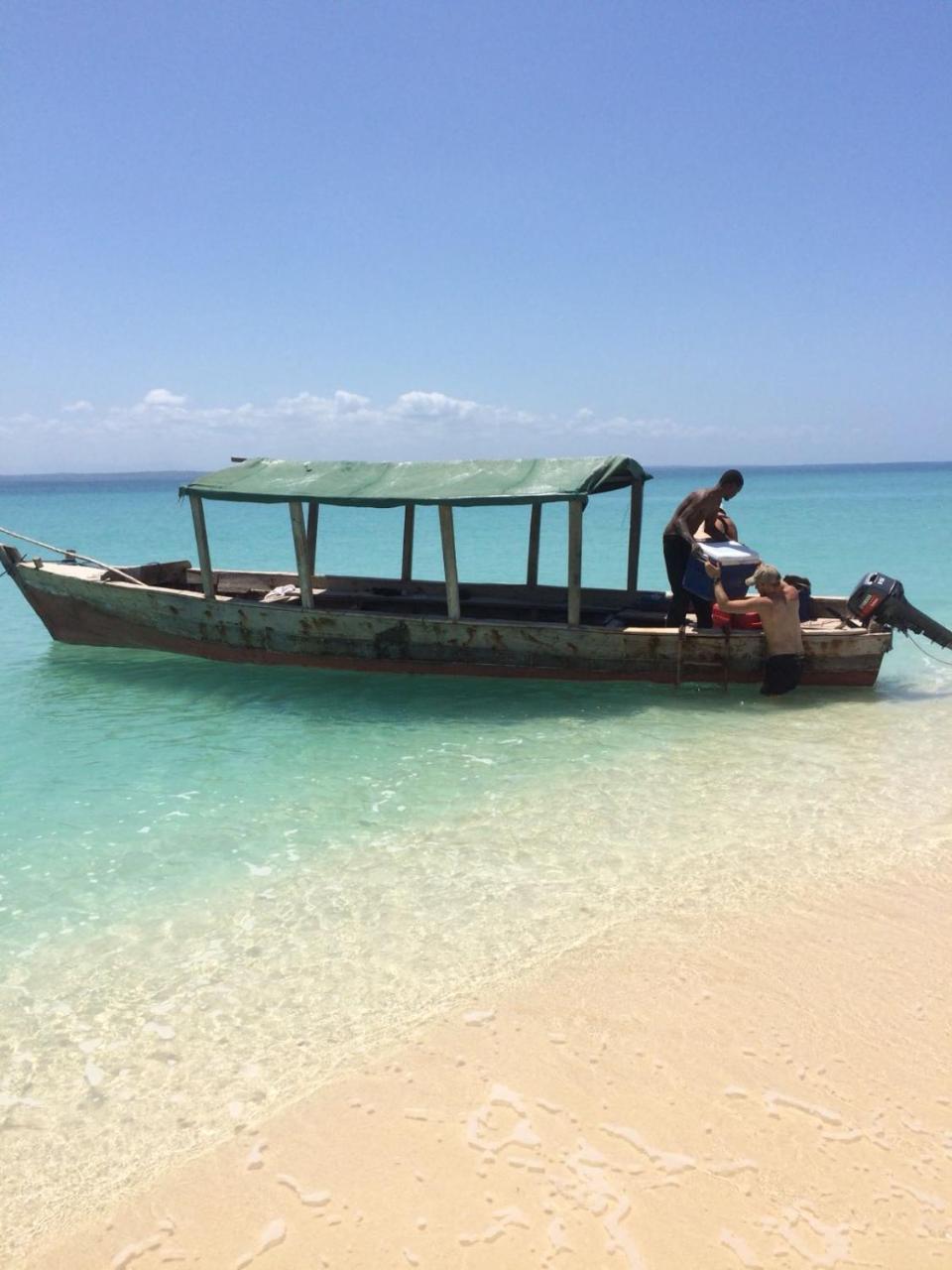 Pangani Emayani Beach Lodge מראה חיצוני תמונה